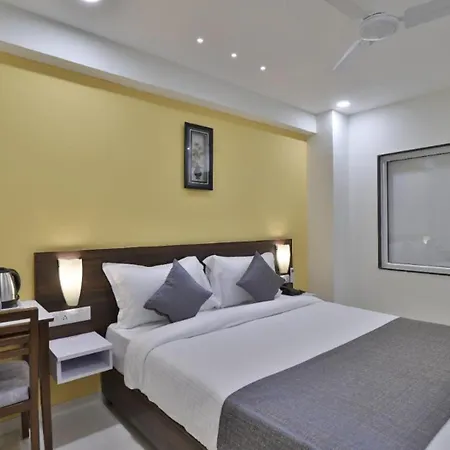Leo Hotel-2